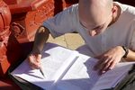 Krisna-völgyi szerzetes szanszkritot tanul